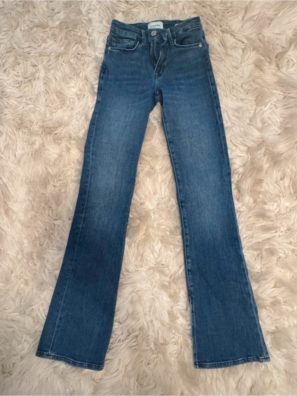 Frame Denim Flare Jeans in Medium Blue Wash